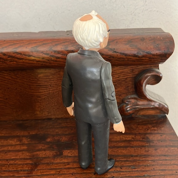 BERNIE SANDERS 🇺🇸 ACTION FIGURE! - Picture 3 of 4
